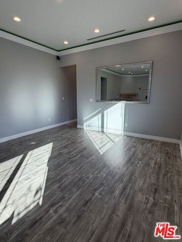 10006 Samoa Avenue, Tujunga (los Angeles), CA 91042