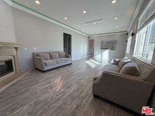10006 Samoa Avenue, Tujunga (los Angeles), CA 91042