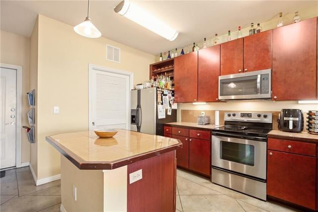 2505 San Gabriel ST 402, Austin, TX 78705