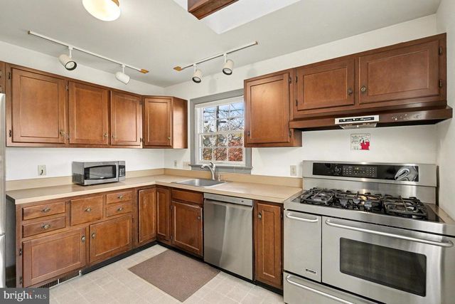 1413 WINCHESTER ST, Fredericksburg, VA 22401