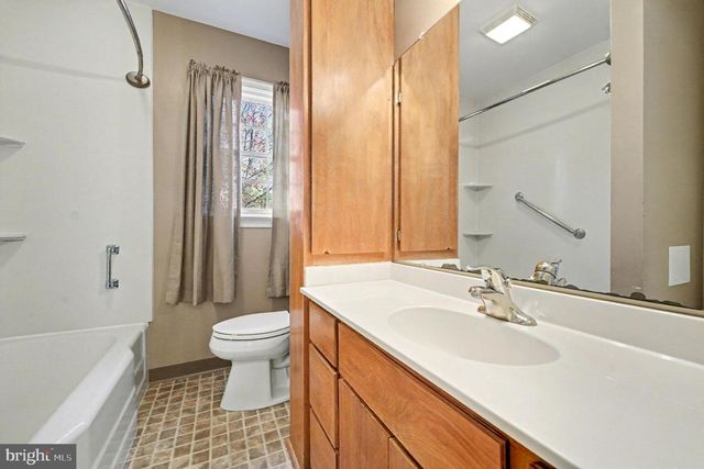 1413 WINCHESTER ST, Fredericksburg, VA 22401