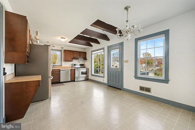 1413 WINCHESTER ST, Fredericksburg, VA 22401