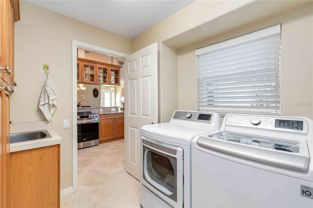 Image 33 of property listing at 204 AMERICAS CUP BOULEVARD, Bradenton, FL 34208