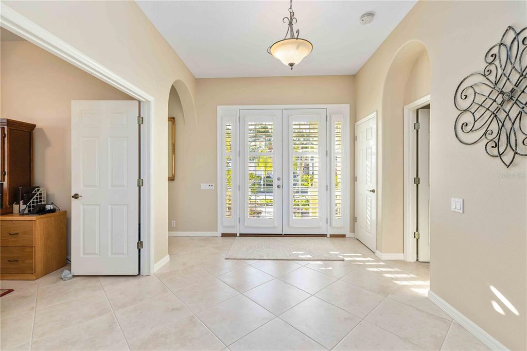 Image 6 of property listing at 204 AMERICAS CUP BOULEVARD, Bradenton, FL 34208