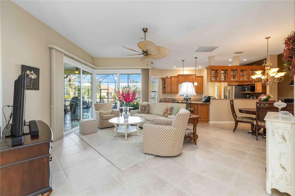 Image 7 of property listing at 204 AMERICAS CUP BOULEVARD, Bradenton, FL 34208