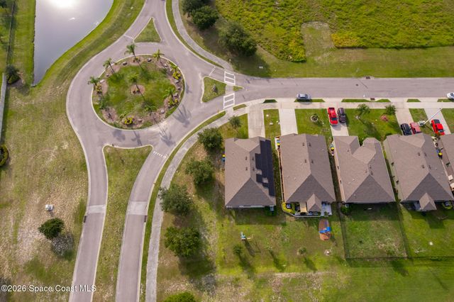 3492 Indian River Parkway, Mims, FL 32754