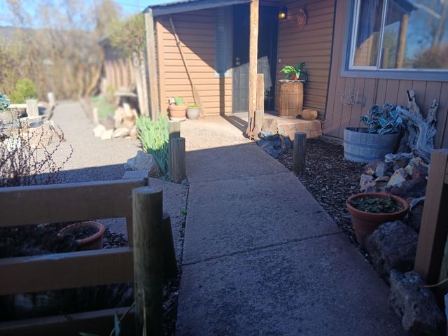 2817 Darrow Avenue, Klamath Falls, OR 97603