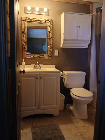 2817 Darrow Avenue, Klamath Falls, OR 97603