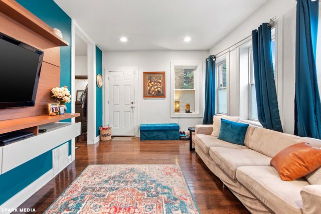 1621 N Mcvicker Avenue 2, Chicago, IL 60639