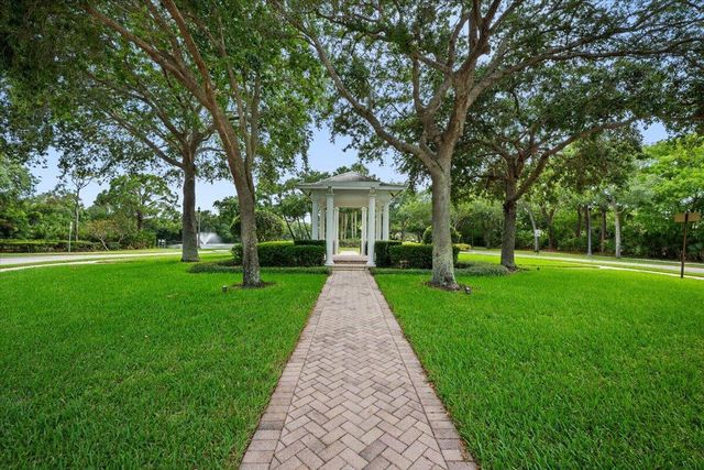 133 Sugarberry Drive, Jupiter, FL 33458