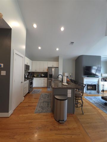 3574 Link Valley Drive, Houston, TX 77025