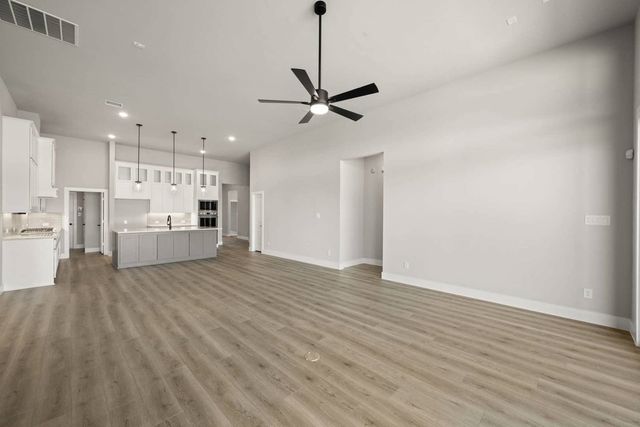 221 Penrose Drive, Ovilla, TX 75154
