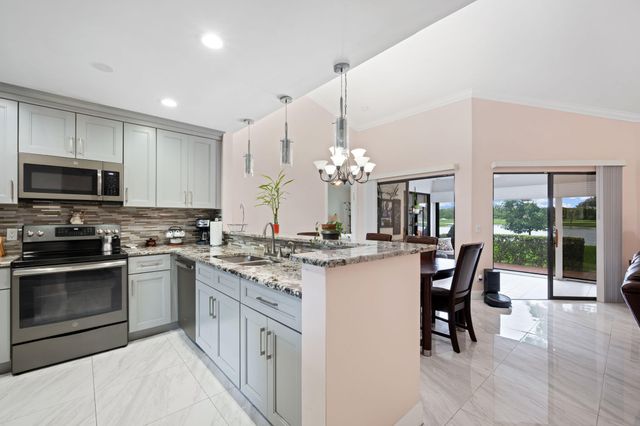 8216 Waterline Drive, Boynton Beach, FL 33472