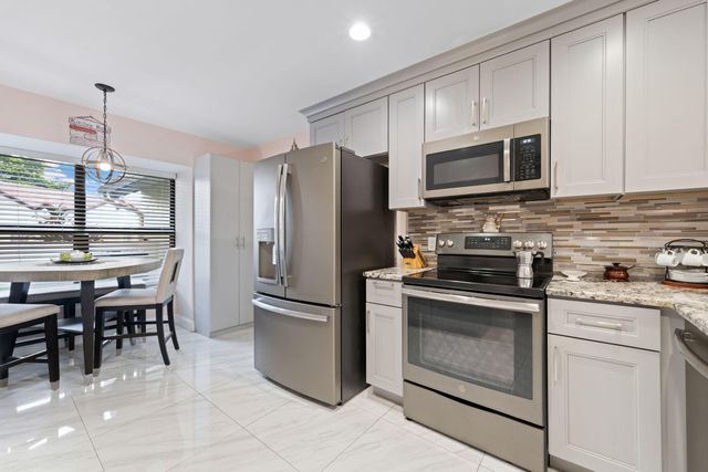 8216 Waterline Drive, Boynton Beach, FL 33472