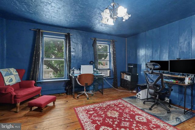 226 E KING ST, Shippensburg, PA 17257