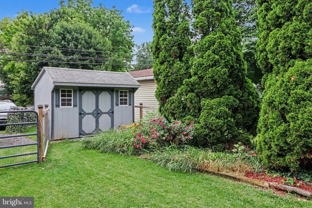 226 E KING ST, Shippensburg, PA 17257