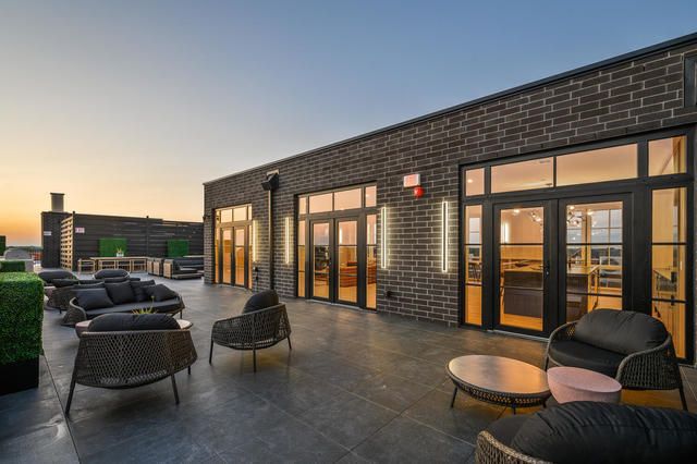 11 W Prospect Avenue 405, Mount Prospect, IL 60056
