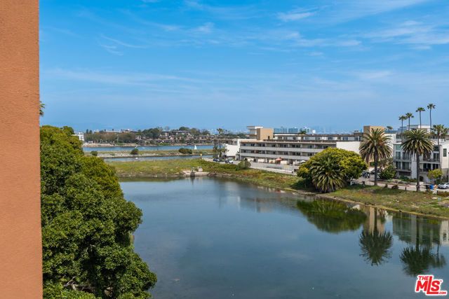 6400 Pacific Avenue 306, Playa Del Rey (los Angeles), CA 90293