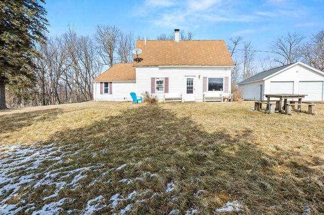 22845 NE Pickerel Lake Road, Detroit Lakes, MN 56501