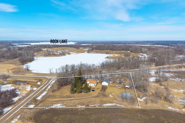 22845 NE Pickerel Lake Road, Detroit Lakes, MN 56501