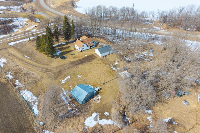22845 NE Pickerel Lake Road, Detroit Lakes, MN 56501