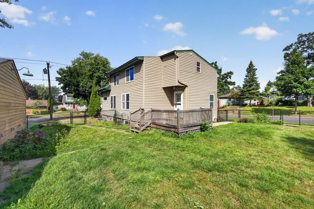1498 Hazelwood Street, Saint Paul, MN 55106