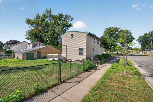 1498 Hazelwood Street, Saint Paul, MN 55106