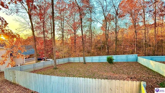 42 Tarnwood Drive, Brandenburg, KY 40108