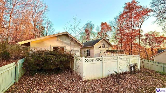 42 Tarnwood Drive, Brandenburg, KY 40108