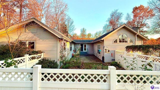 42 Tarnwood Drive, Brandenburg, KY 40108