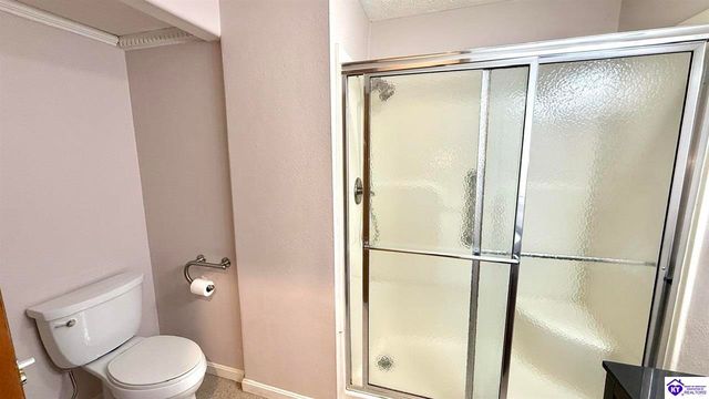 42 Tarnwood Drive, Brandenburg, KY 40108