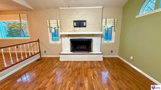 42 Tarnwood Drive, Brandenburg, KY 40108