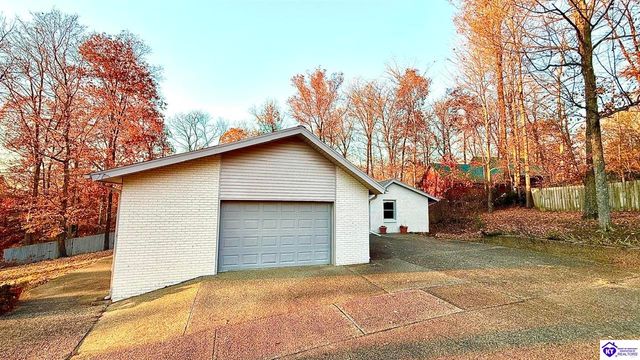 42 Tarnwood Drive, Brandenburg, KY 40108