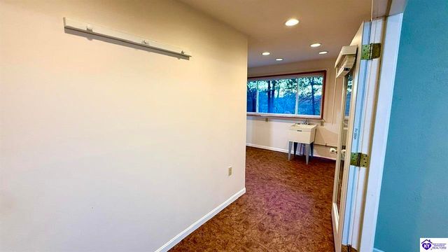 42 Tarnwood Drive, Brandenburg, KY 40108