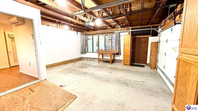 42 Tarnwood Drive, Brandenburg, KY 40108