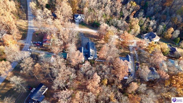 42 Tarnwood Drive, Brandenburg, KY 40108