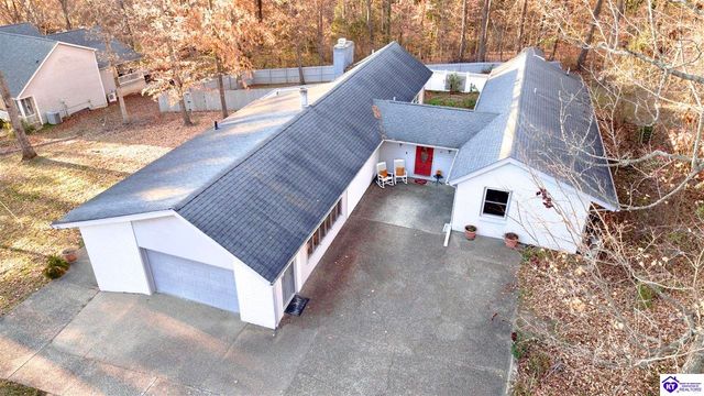 42 Tarnwood Drive, Brandenburg, KY 40108