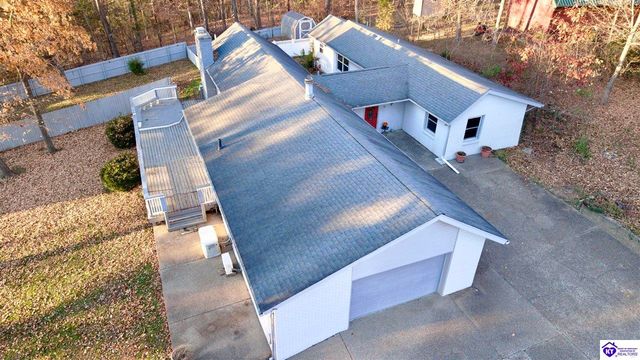 42 Tarnwood Drive, Brandenburg, KY 40108