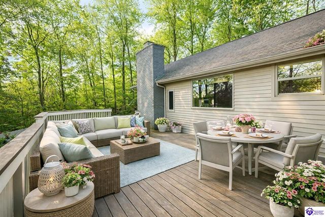 42 Tarnwood Drive, Brandenburg, KY 40108