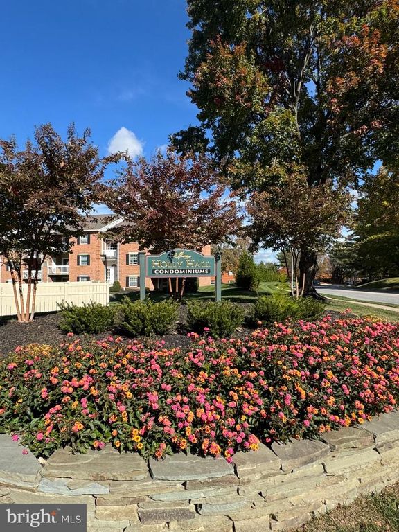 4 BELMULLET CT #202, Lutherville Timonium, MD 21093