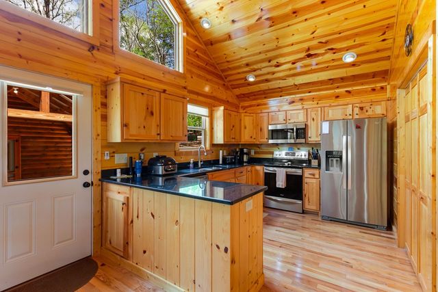 194 Woodcrest Drive, Murphy, NC 28906