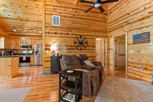 194 Woodcrest Drive, Murphy, NC 28906