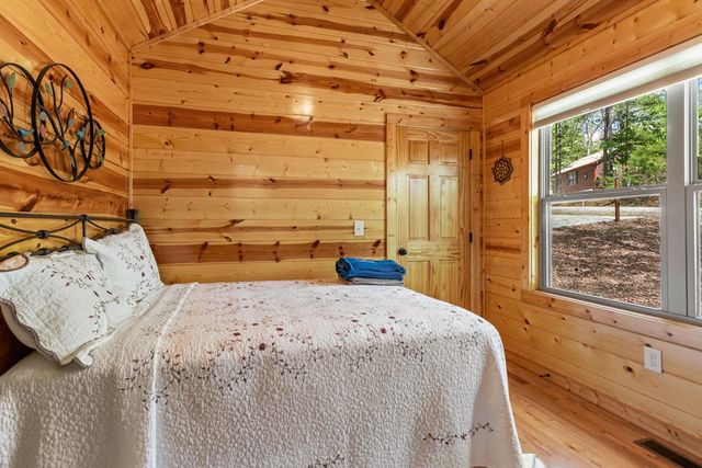 194 Woodcrest Drive, Murphy, NC 28906