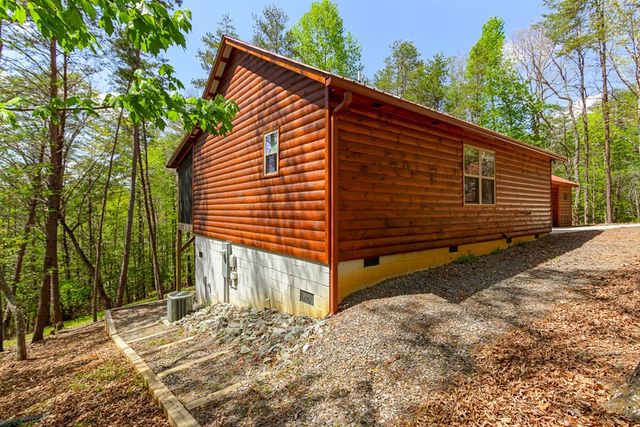 194 Woodcrest Drive, Murphy, NC 28906