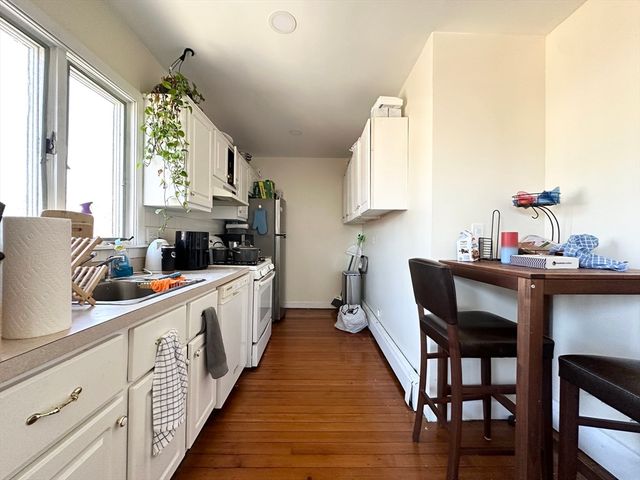 46 Dana St B, Cambridge, MA 02138