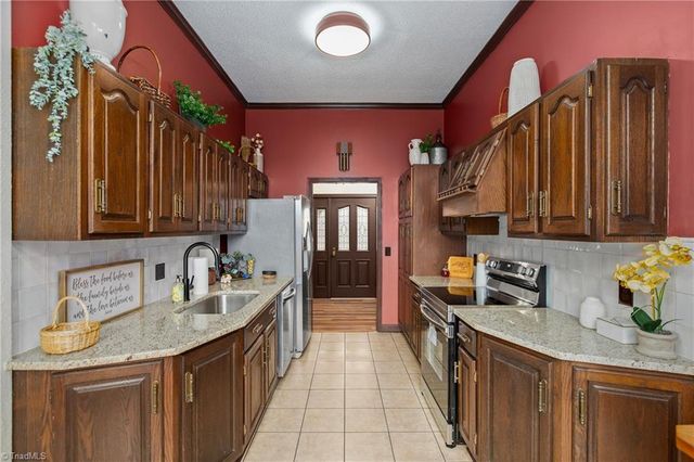 1608 Asbury Church Road, Hamptonville, NC 27020