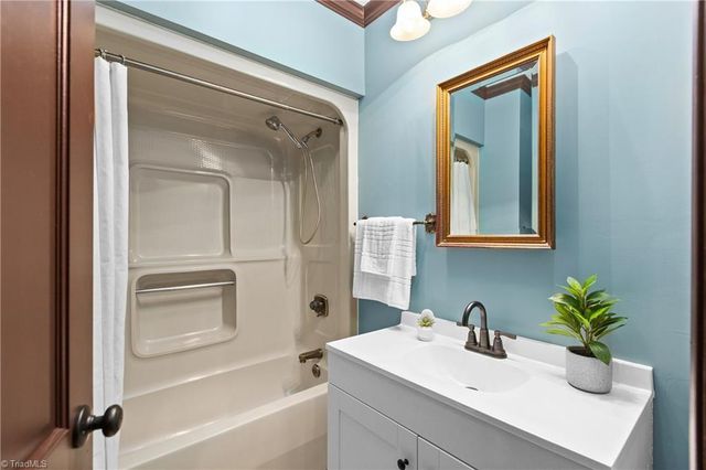 1608 Asbury Church Road, Hamptonville, NC 27020