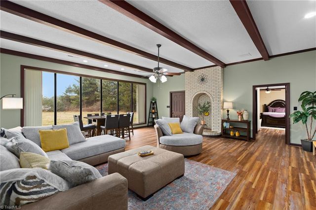 1608 Asbury Church Road, Hamptonville, NC 27020