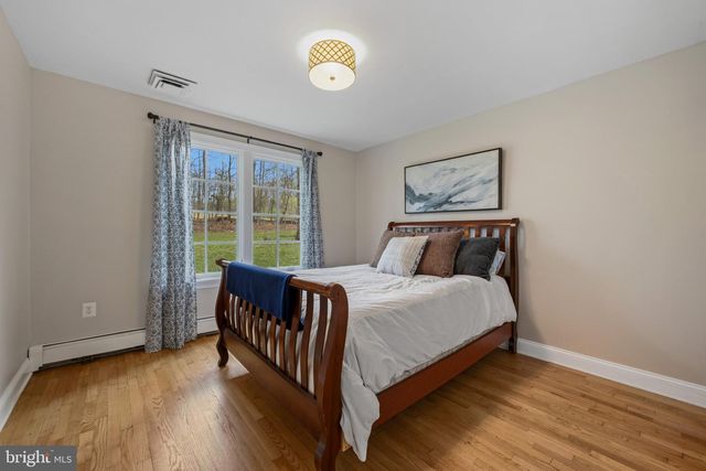 14111 LONGNECKER RD, Glyndon, MD 21071