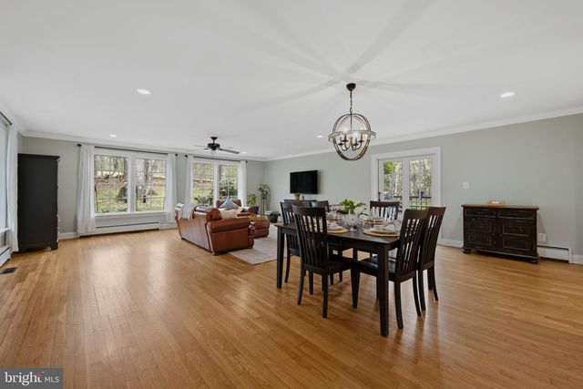 14111 LONGNECKER RD, Glyndon, MD 21071
